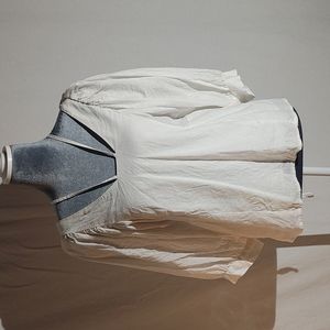 LAST CHANCE Akemi+Kin/Anthropologie Linen Cotton blend Top